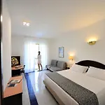 아파트호텔 Luxury Royal 4*