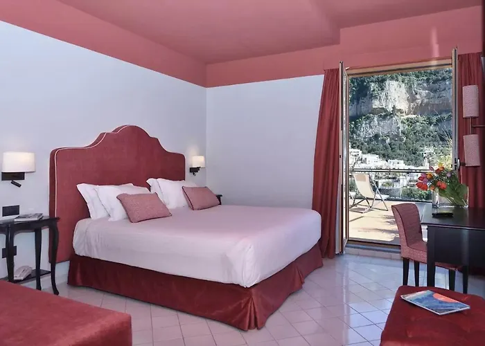 Lägenhetshotell Luxury Royal 4*